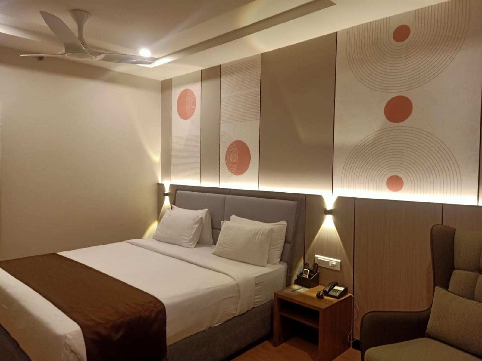פורי Pramod Convention & Beach Resorts מראה חיצוני תמונה